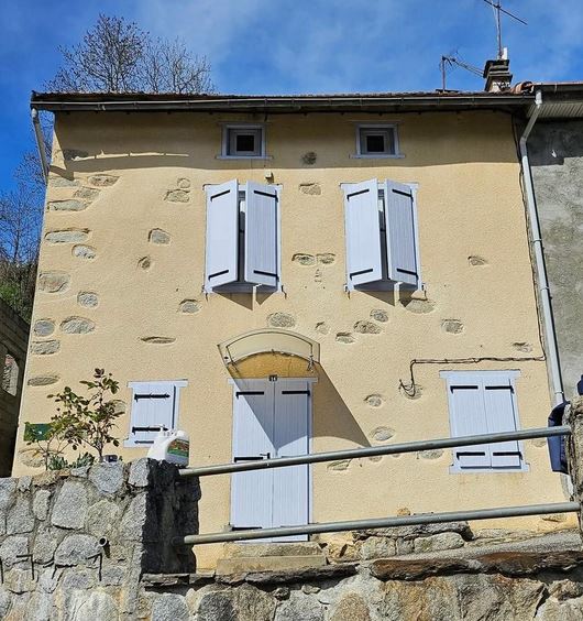 Façade et volet après travaux,